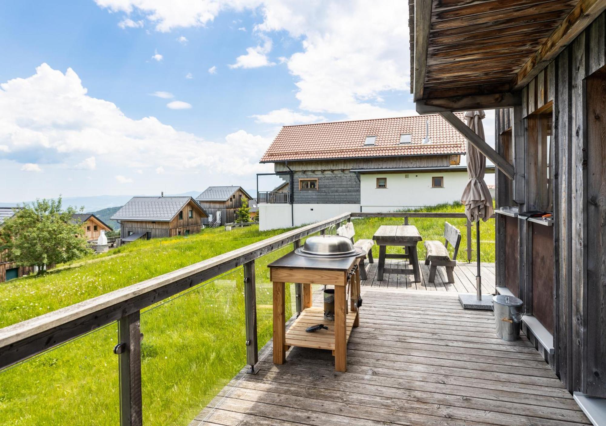 1A Chalet '4 Jahreszeiten' Ski Fahren Und Jacuzzi Mit Aussicht! Bad Sankt Leonhard im Lavanttal Exteriör bild