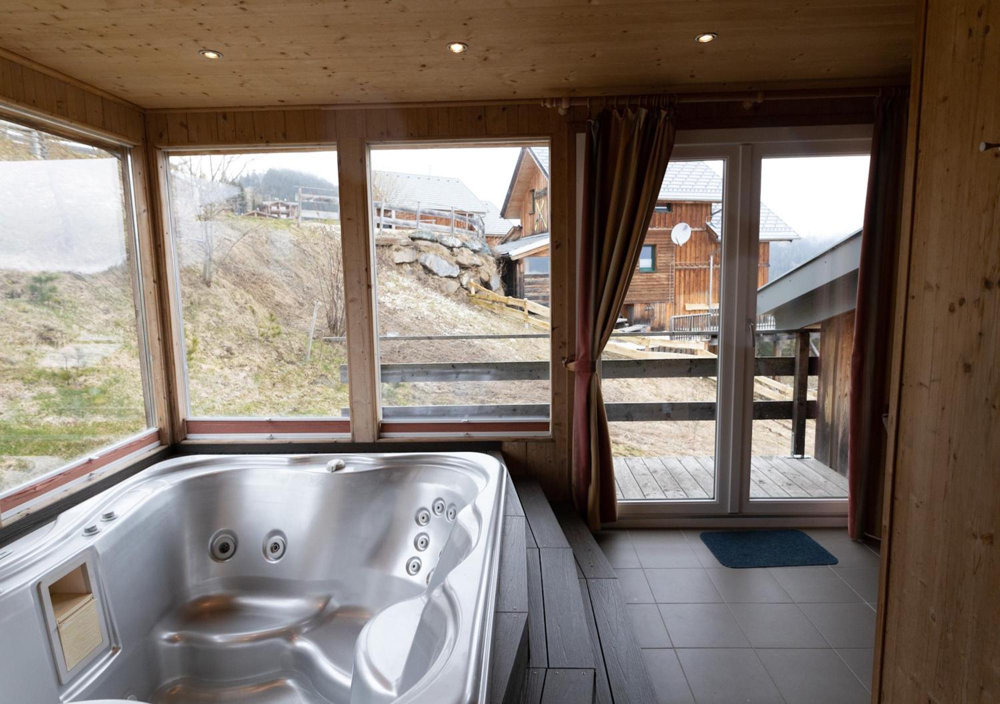 1A Chalet '4 Jahreszeiten' Ski Fahren Und Jacuzzi Mit Aussicht! Bad Sankt Leonhard im Lavanttal Exteriör bild